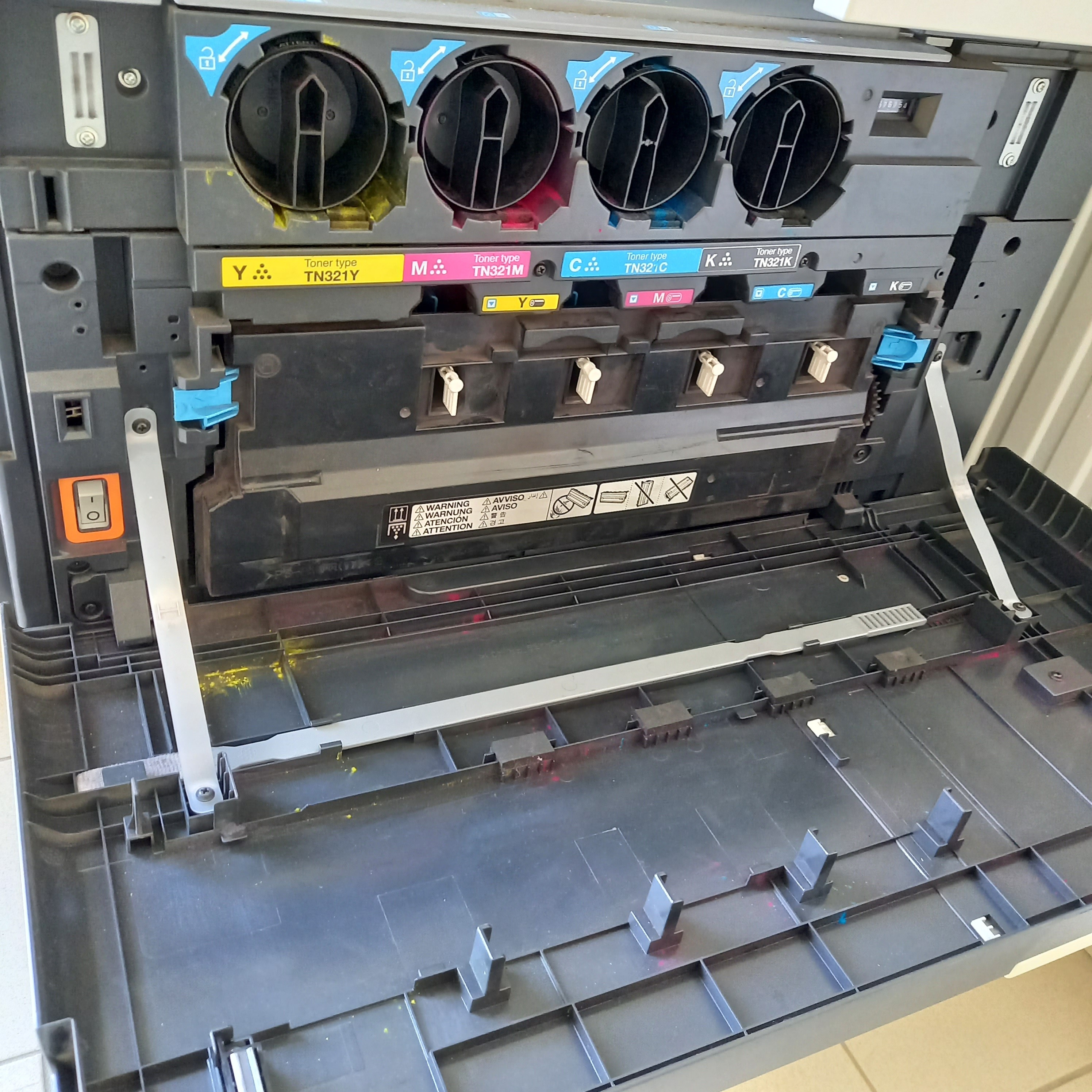 Voir photo 12 de Konica Minolta bizhub C224, 284, 364e - Copieur, Imprimante, Scanner Konica Minolta bizhub C224, 284, 364e - Copieur, Imprimante, Scanner Bon état reconditionné photo 12