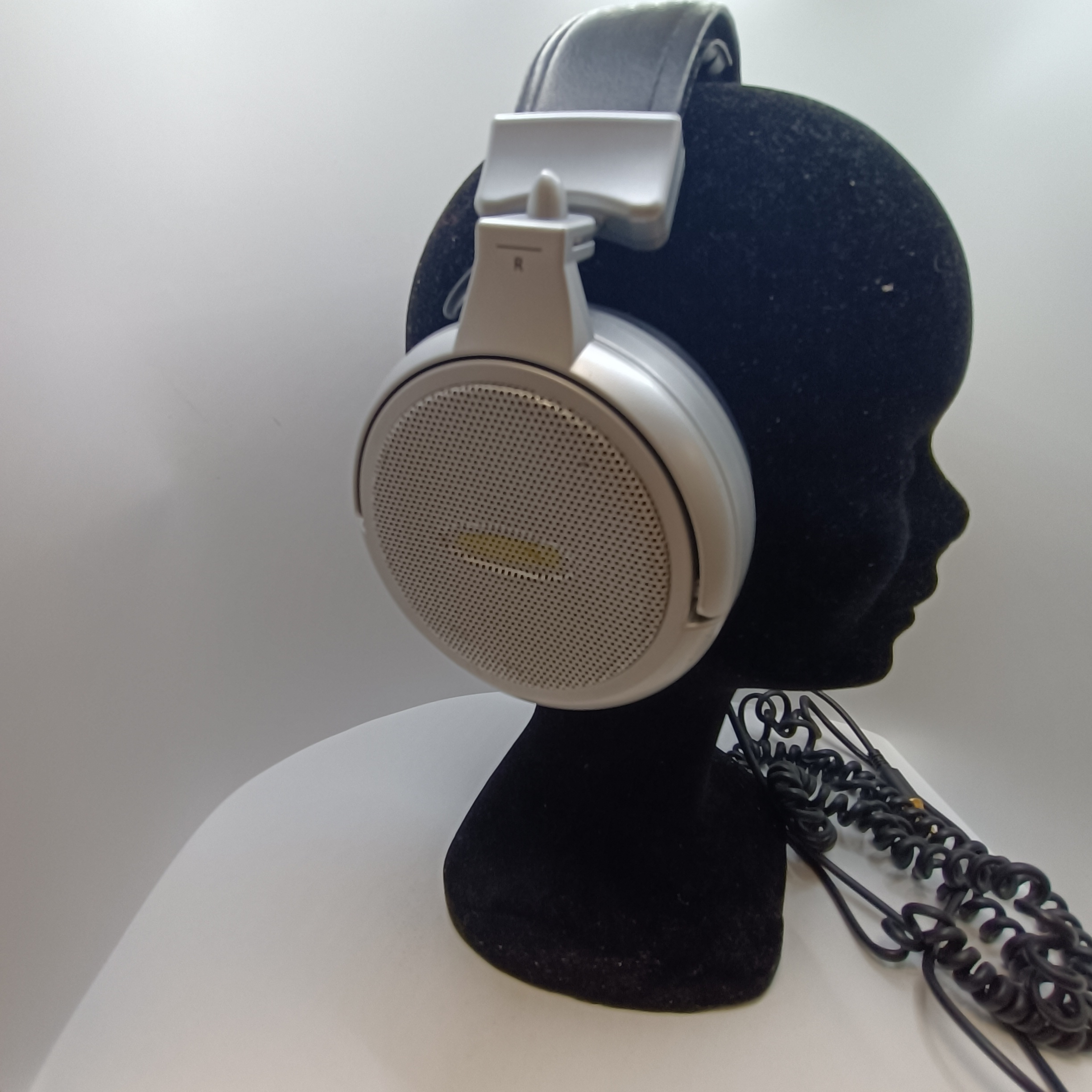 Voir photo 3 de Koss K/6LC casque audio vintage stéréo filaire argent rétro années 70 - Z622 Koss K/6LC casque audio vintage stéréo filaire argent rétro années 70 - Z622 bon état reconditionné photo 3