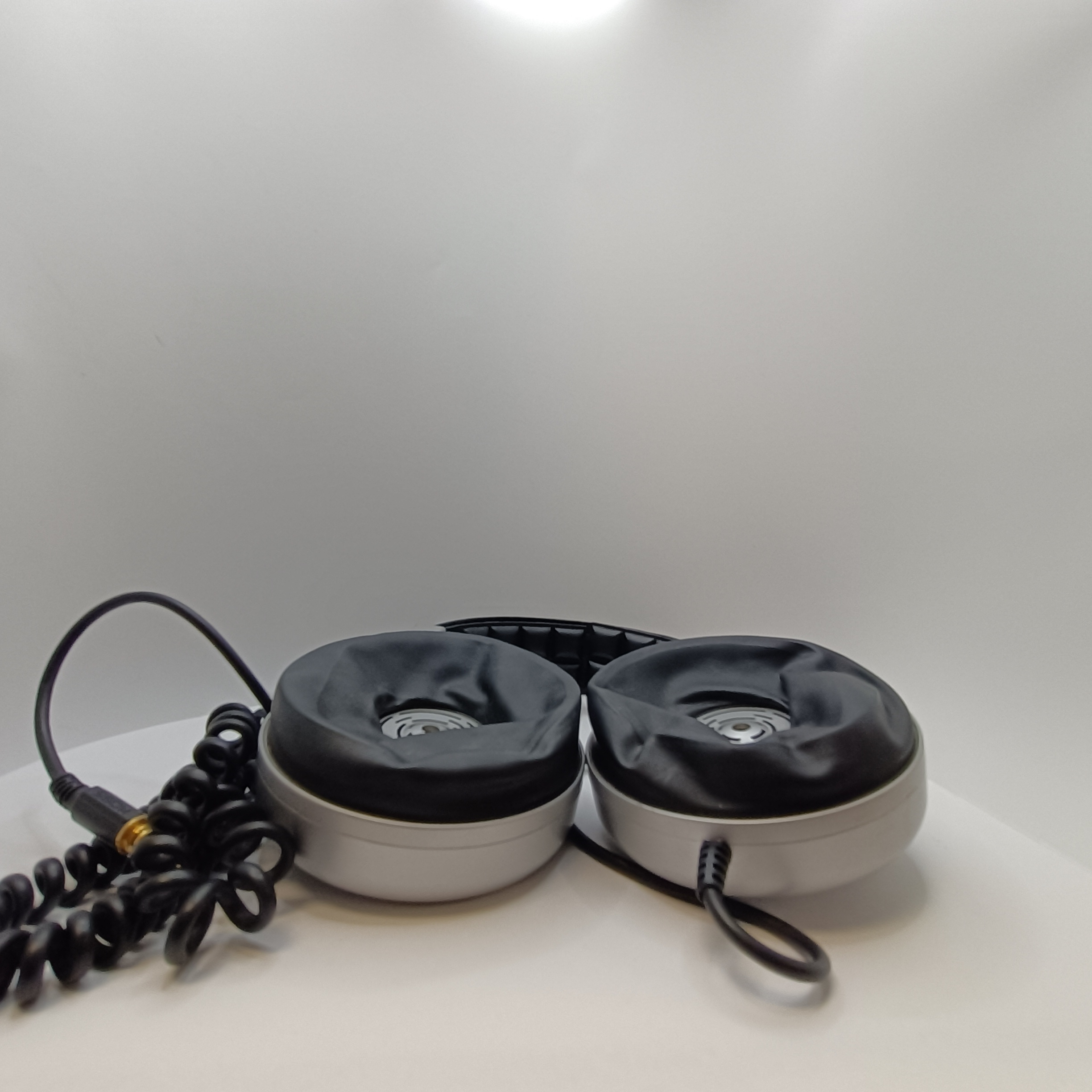 Voir photo 6 de Koss K/6LC casque audio vintage stéréo filaire argent rétro années 70 - Z622 Koss K/6LC casque audio vintage stéréo filaire argent rétro années 70 - Z622 bon état reconditionné photo 6