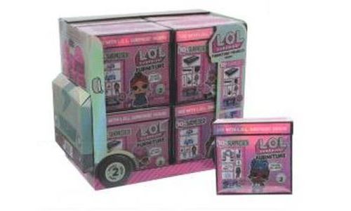 Acheter L.O.L. Surprise Poupée avec mobilier en présentoir 8 pièces Modèle aléatoire État correct - 11,00 € L.O.L. Surprise Poupée avec mobilier en présentoir 8 pièces Modèle aléatoire État correct reconditionné disponible sur Fnac