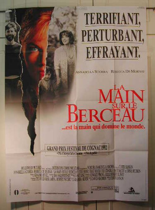 La Main sur le Berceau - 116x158 cm - AFFICHE / POSTER État correct - 17,99 € La Main sur le Berceau - 116x158 cm - AFFICHE / POSTER État correct N/A reconditionné disponible sur Fnac