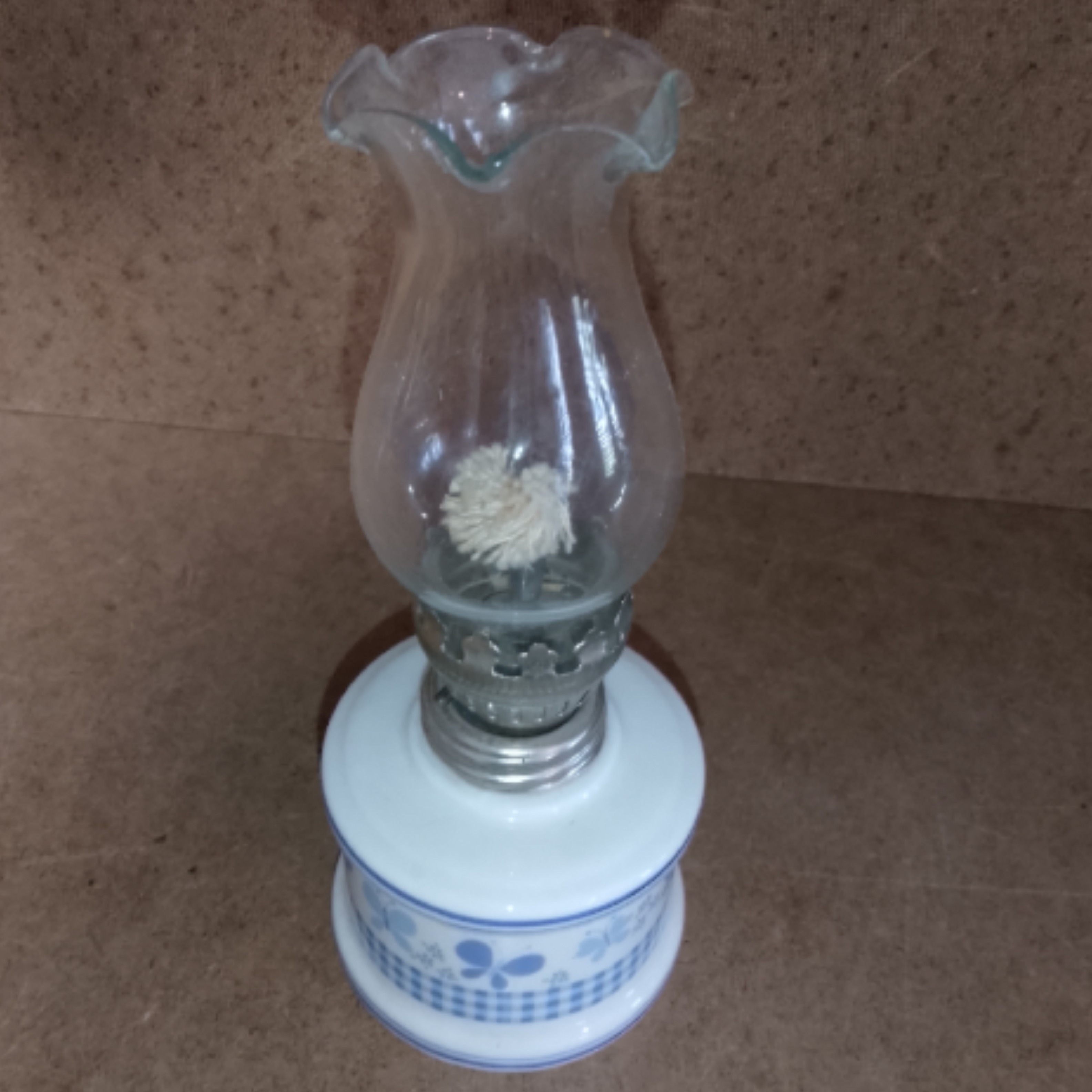 Voir photo 2 de Lampe à pétrole Lampe à pétrole Très bon état reconditionné photo 2