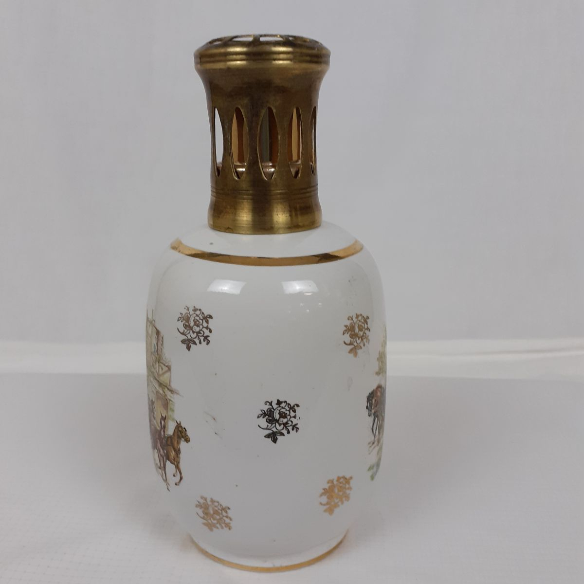 Voir photo 5 de Lampe Berger - Porcelaine Revol - Modèle Diligence - Mid Century Lampe Berger - Porcelaine Revol - Modèle Diligence - Mid Century Très bon état reconditionné photo 5