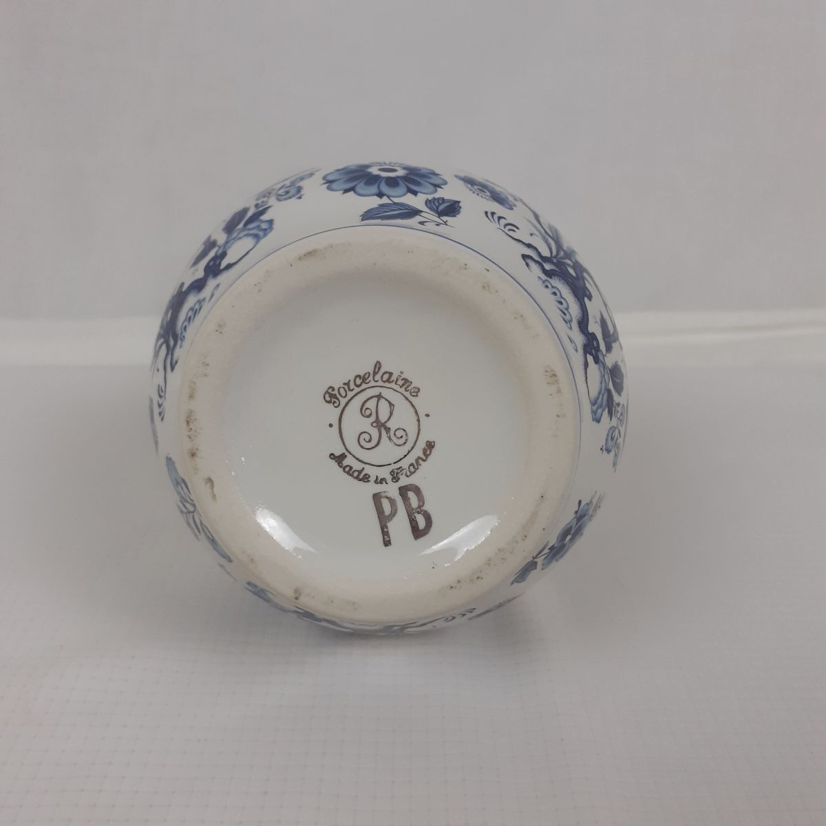 Voir photo 2 de Lampe Berger - Porcelaine Revol - Modèle Oiseau Bleu - Années 80/90 Lampe Berger - Porcelaine Revol - Modèle Oiseau Bleu - Années 80/90 Très bon état reconditionné photo 2