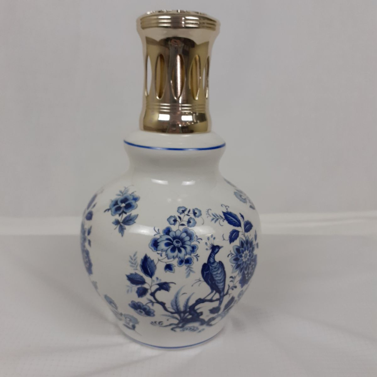 Voir photo 5 de Lampe Berger - Porcelaine Revol - Modèle Oiseau Bleu - Années 80/90 Lampe Berger - Porcelaine Revol - Modèle Oiseau Bleu - Années 80/90 Très bon état reconditionné photo 5