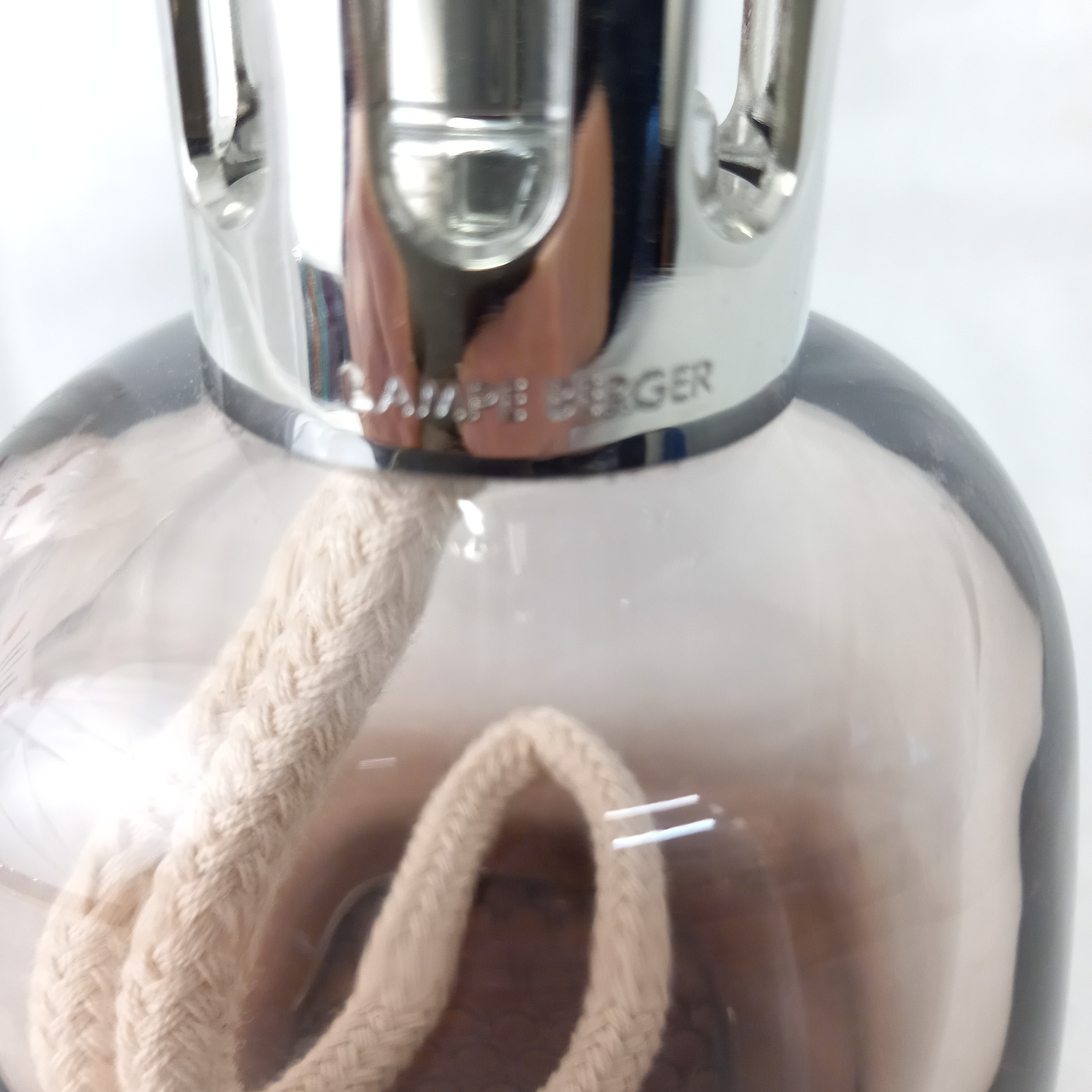 Voir photo 4 de Lampe catalytique et recharge parfum Maison Berger Paris Lampe catalytique et recharge parfum Maison Berger Paris Très bon état reconditionné photo 4