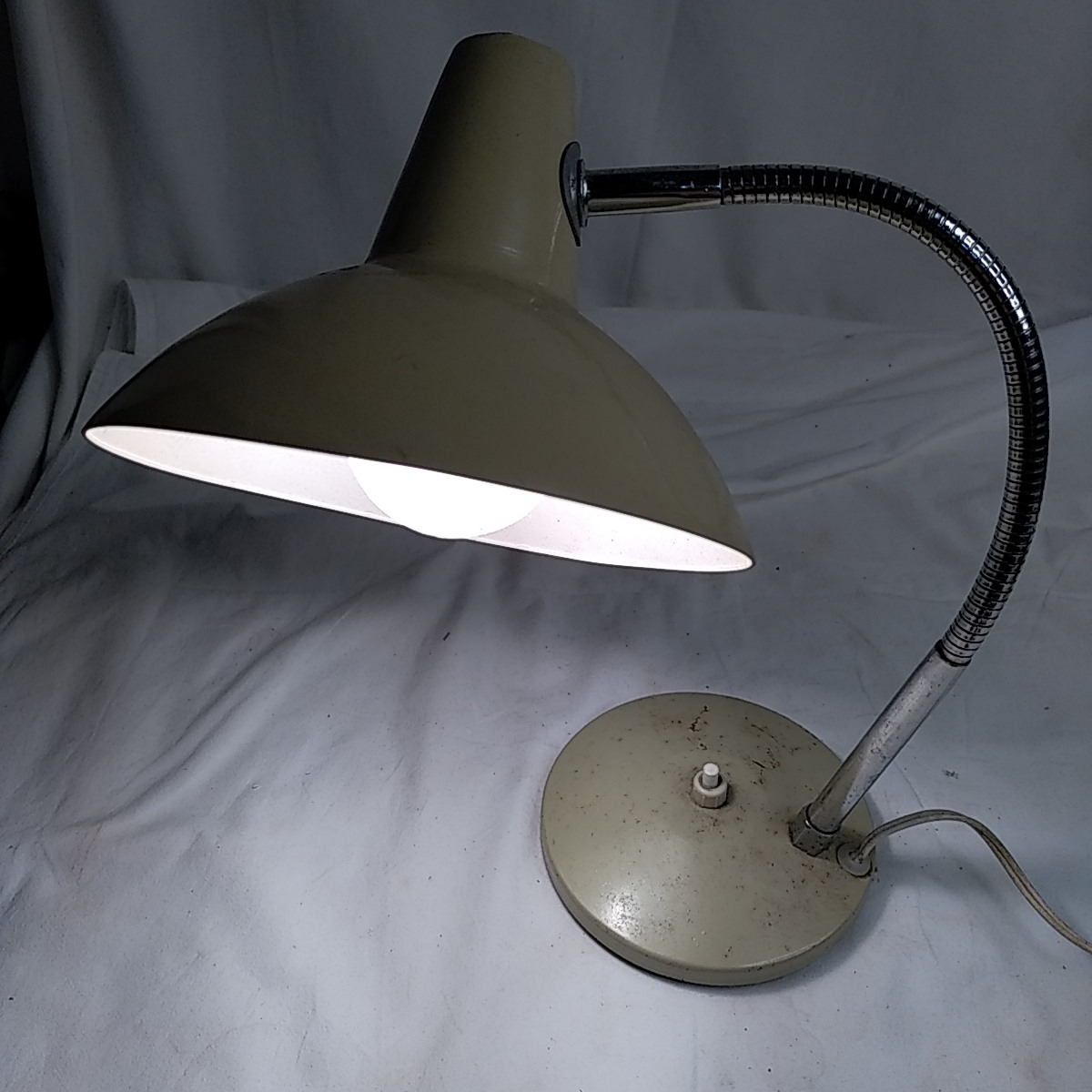 Voir photo 5 de Lampe de bureau année 70 Lampe de bureau année 70 Bon état reconditionné photo 5
