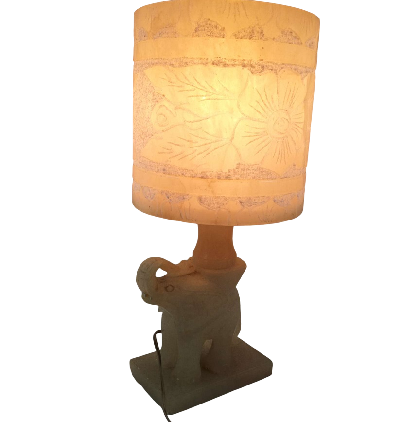 Lampe de bureau en albâtre Bon état - alternatives disponibles sur Dero Lampe de bureau en albâtre Bon état reconditionné (offre indisponible)