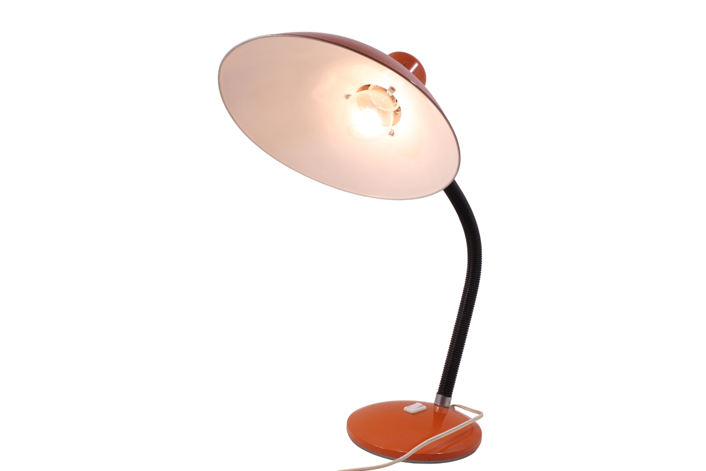 Acheter Lampe de bureau en métal/ Années 70 - 70,00 € Lampe de bureau en métal/ Années 70 reconditionné disponible sur Label Emmaüs