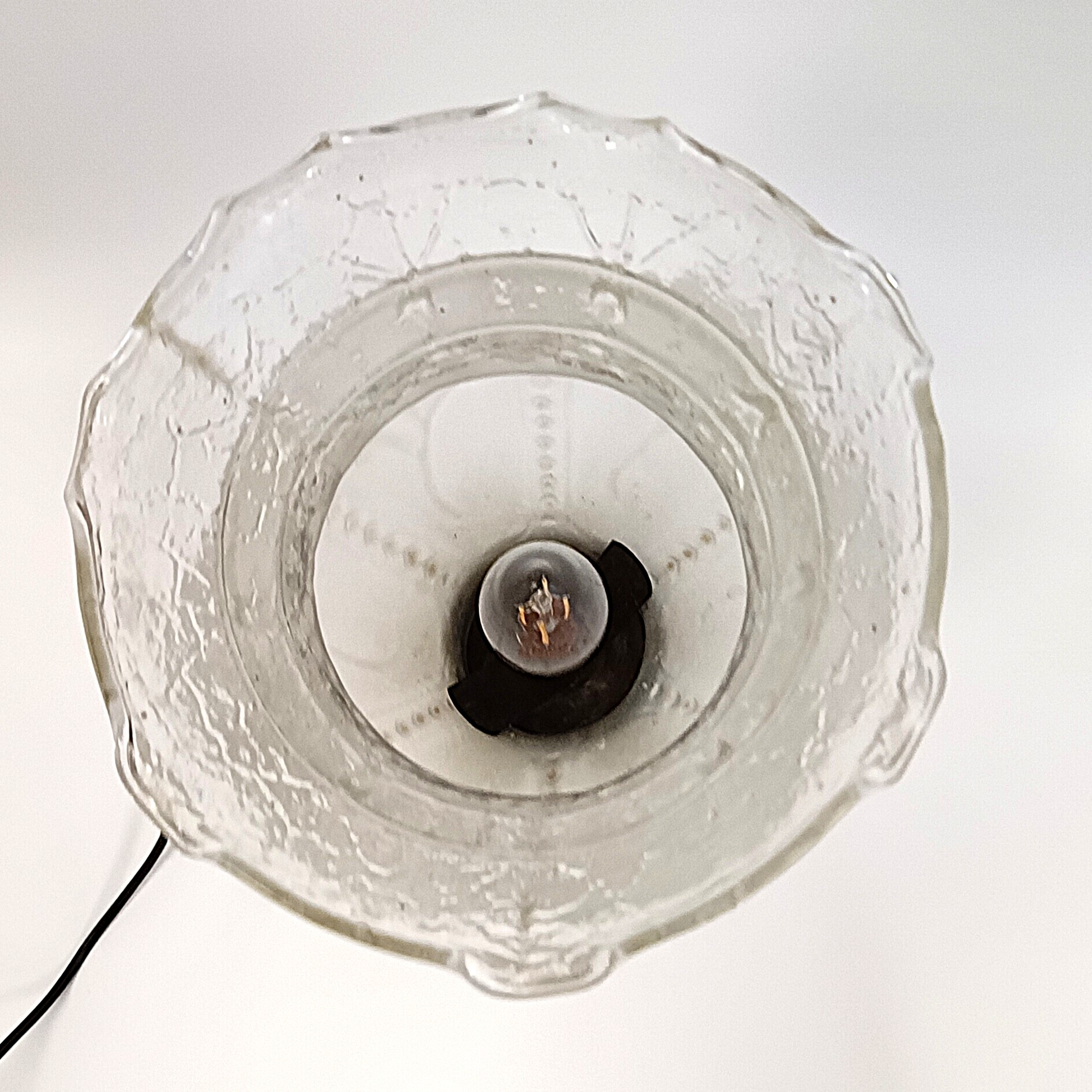 Voir photo 6 de Lampe en céramique décor florale et globe en verre dépoli – Ø 15 x h 60,5 cm Lampe en céramique décor florale et globe en verre dépoli – Ø 15 x h 60,5 cm reconditionné photo 6