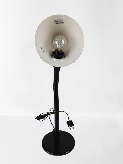 Voir photo 2 de Lampe en métal noir Lampe en métal noir Très bon état reconditionné photo 2