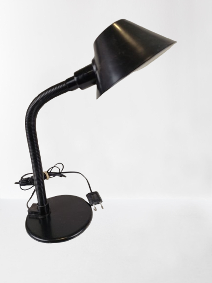 Voir photo 3 de Lampe en métal noir Lampe en métal noir Très bon état reconditionné photo 3