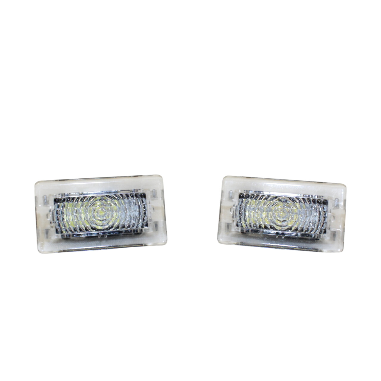 Lampe LED pour porte de voiture Très bon état - 10,00 € Lampe LED pour porte de voiture Très bon état reconditionné disponible sur Label Emmaüs
