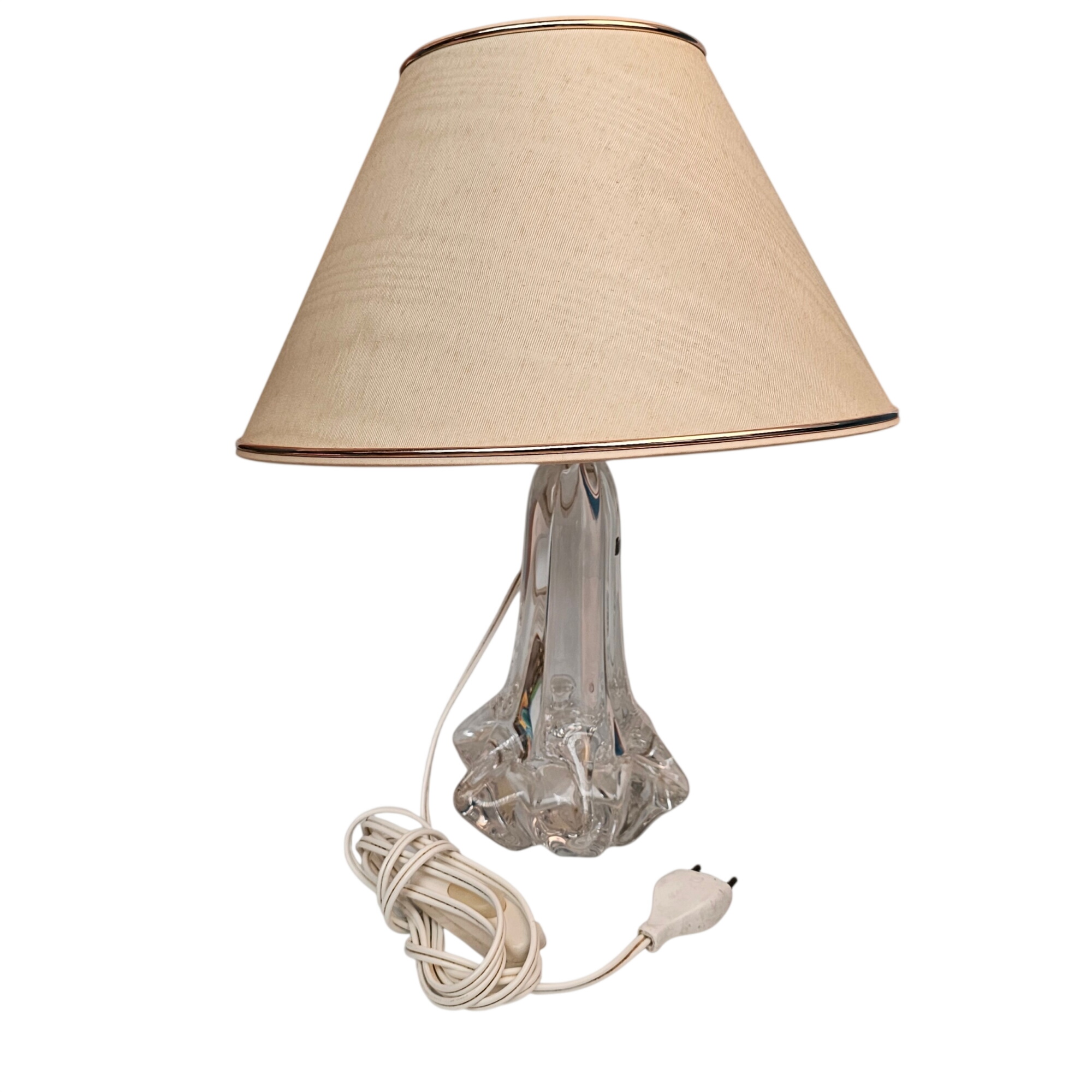 Voir photo 2 de Lampe salon/Chevet vintage en cristal véritable. Lampe salon/Chevet vintage en cristal véritable. Très bon état reconditionné photo 2