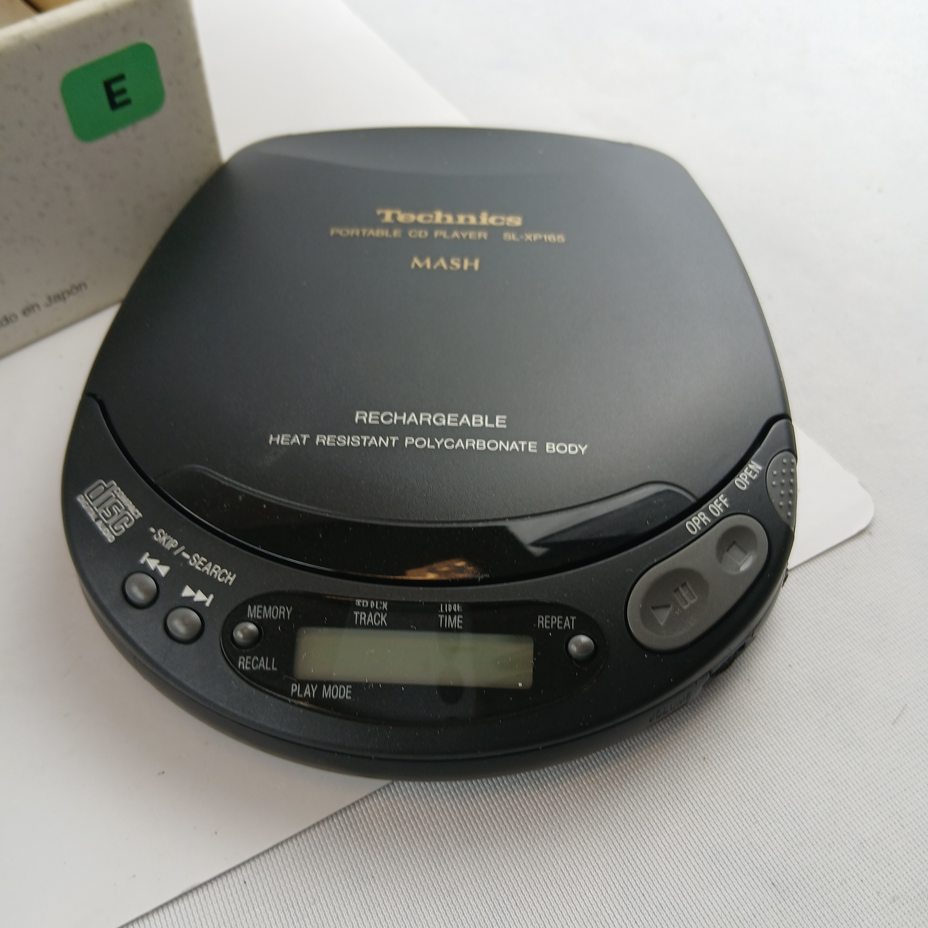 Voir photo 3 de Lecteur CD portable Technics SL-XP165 avec Boîte d'origine, manuel écouteur et câble Fonctionnel Lecteur CD portable Technics SL-XP165 avec Boîte d'origine, manuel écouteur et câble Fonctionnel très bon état reconditionné photo 3