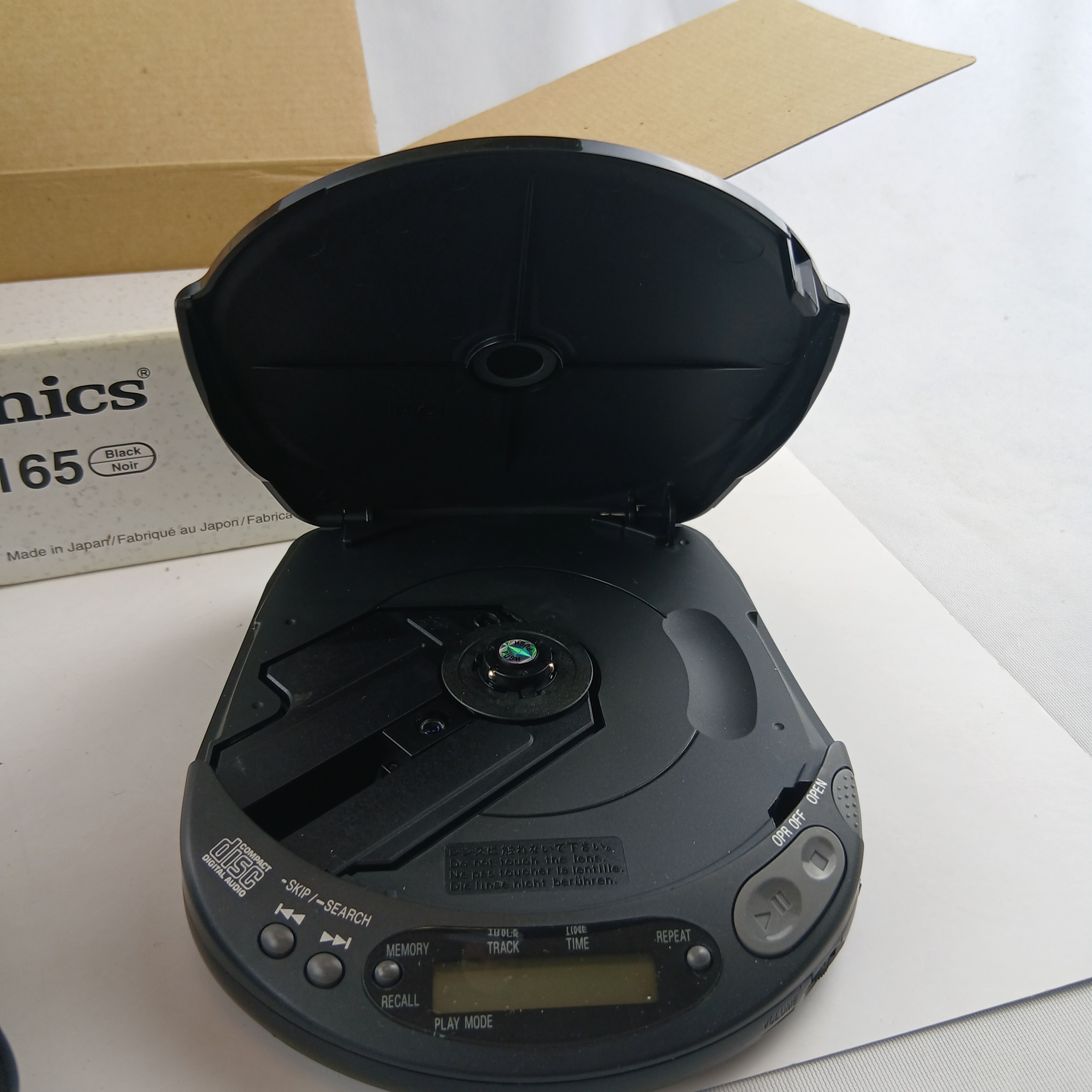 Voir photo 4 de Lecteur CD portable Technics SL-XP165 avec Boîte d'origine, manuel écouteur et câble Fonctionnel Lecteur CD portable Technics SL-XP165 avec Boîte d'origine, manuel écouteur et câble Fonctionnel très bon état reconditionné photo 4
