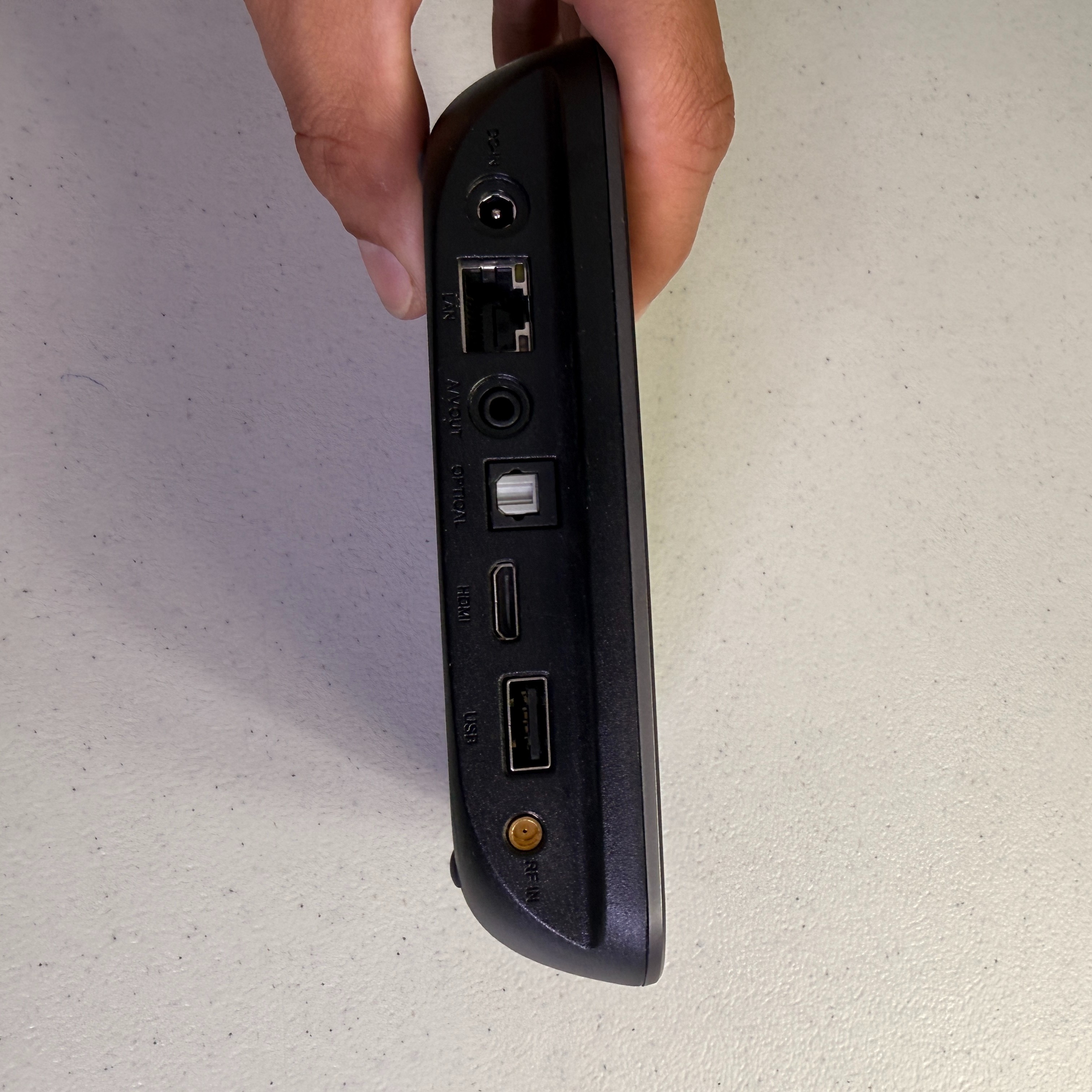 Voir photo 5 de Lecteur multimédia et boitier TV intelligent ASUS | Dero Lecteur multimédia et boitier TV intelligent ASUS Très bon état reconditionné photo 5 | Dero