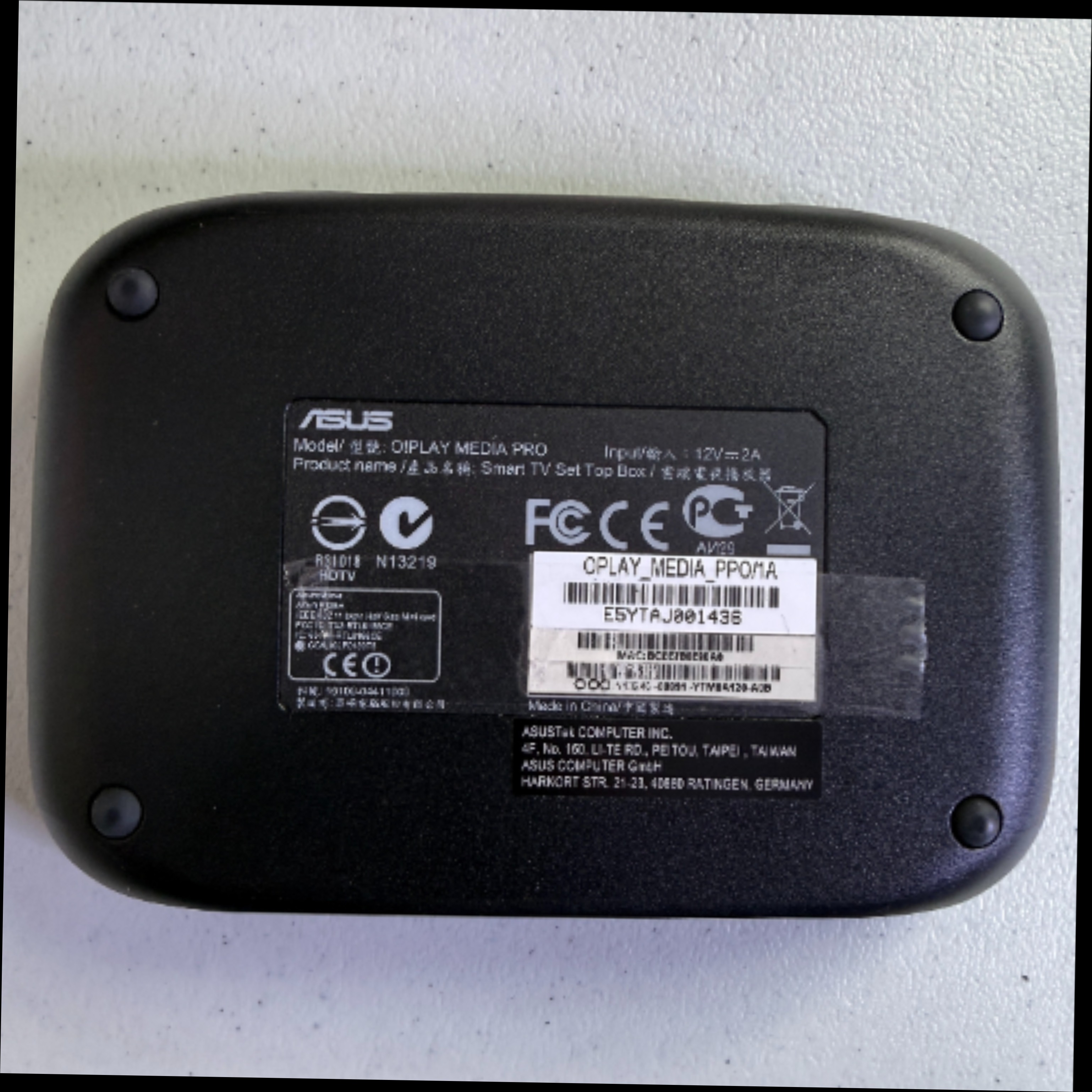 Voir photo 7 de Lecteur multimédia et boitier TV intelligent ASUS | Dero Lecteur multimédia et boitier TV intelligent ASUS Très bon état reconditionné photo 7 | Dero