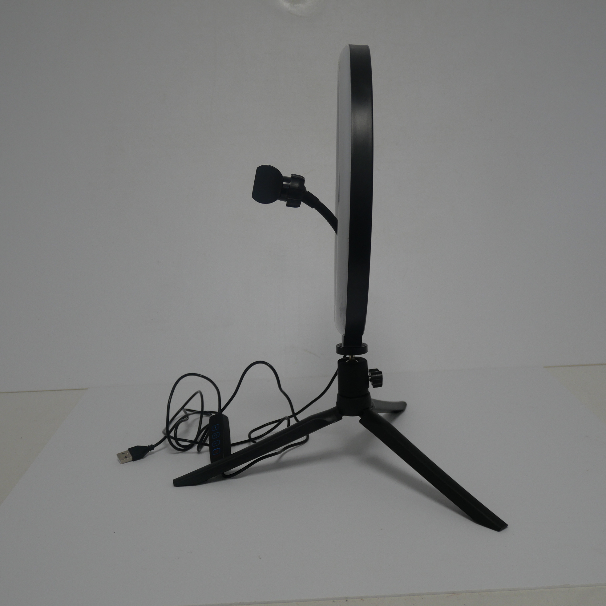 Voir photo 6 de Led Selfie sur table Ring Light avec Trépied Noir Led Selfie sur table Ring Light avec Trépied Noir Bon état reconditionné photo 6
