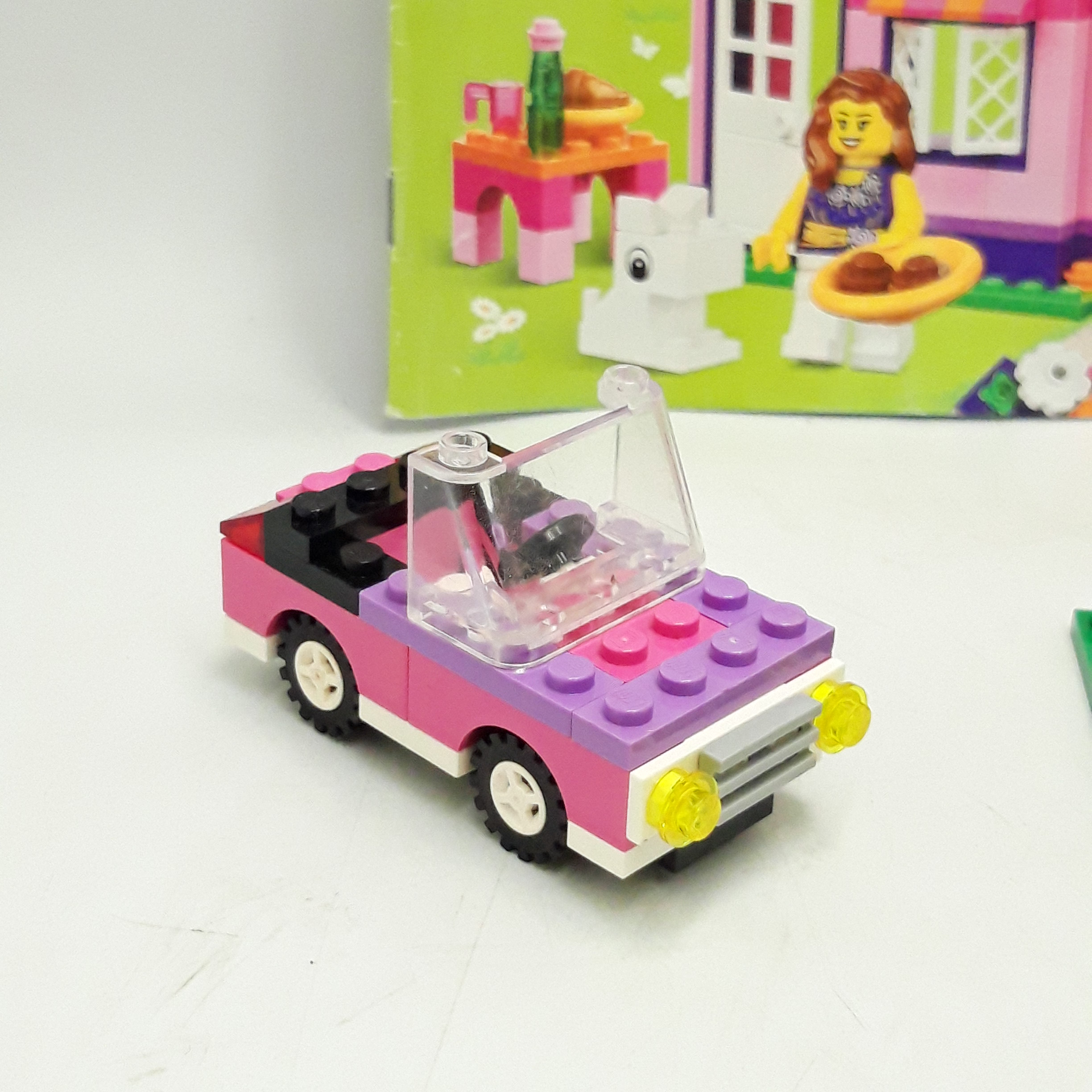 Voir photo 3 de Lego Friends référence 4625 'Boite de briques rose' Lego Friends référence 4625 'Boite de briques rose' Bon état reconditionné photo 3