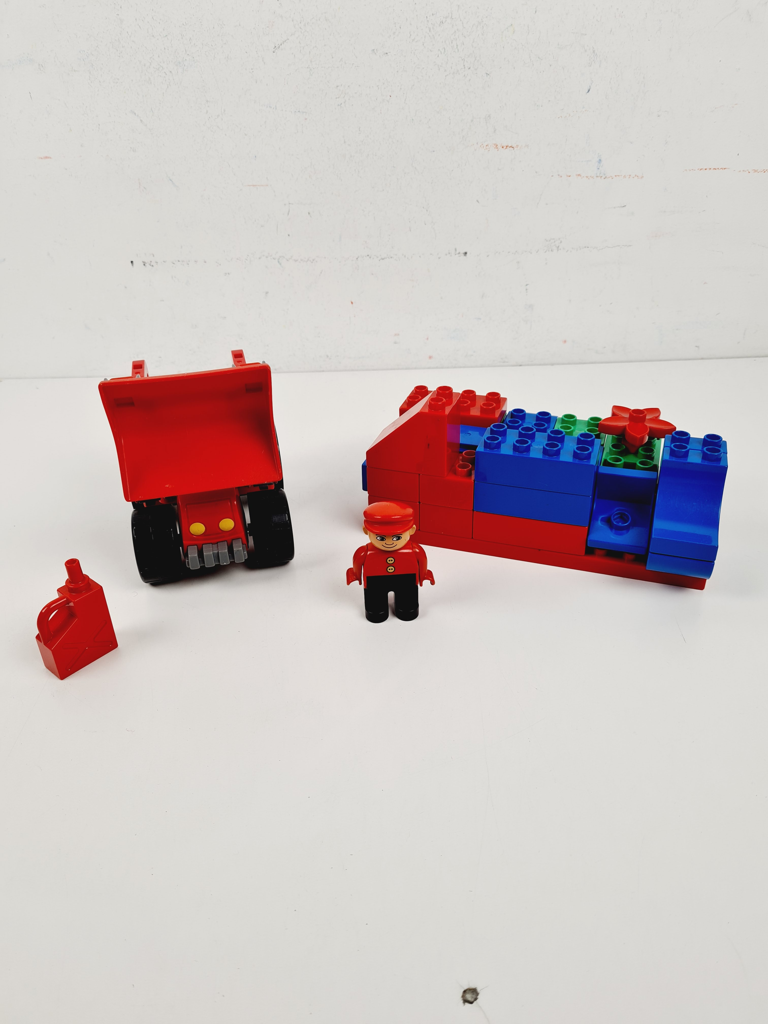Voir photo 3 de Lego - Sachet Lego en vrac avec tracteur - 500 g Lego - Sachet Lego en vrac avec tracteur - 500 g Bon état reconditionné photo 3