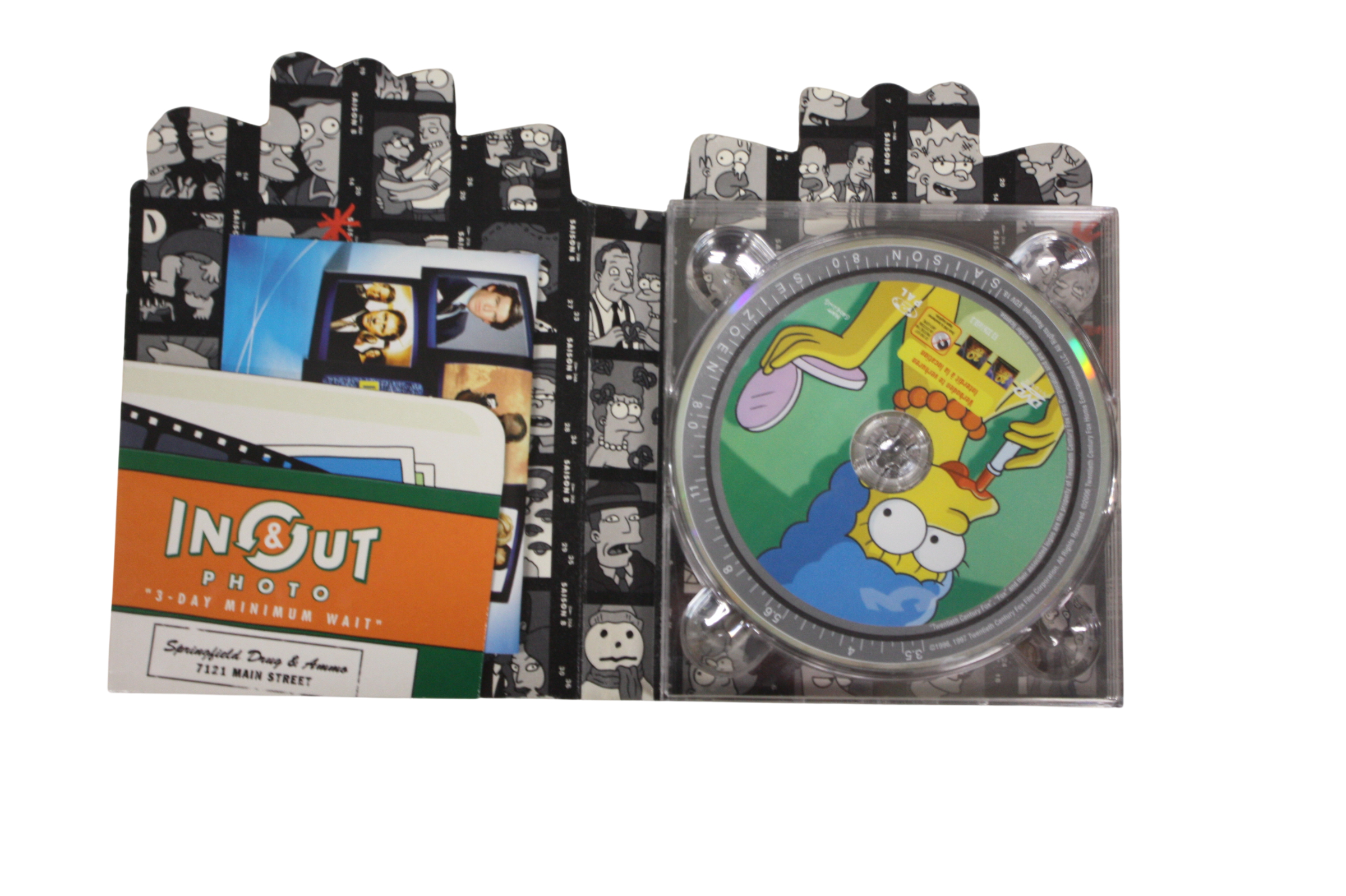 Voir photo 4 de Les Simpson Coffret intégral de la Saison 8 Édition collector Les Simpson Coffret intégral de la Saison 8 Édition collector reconditionné photo 4