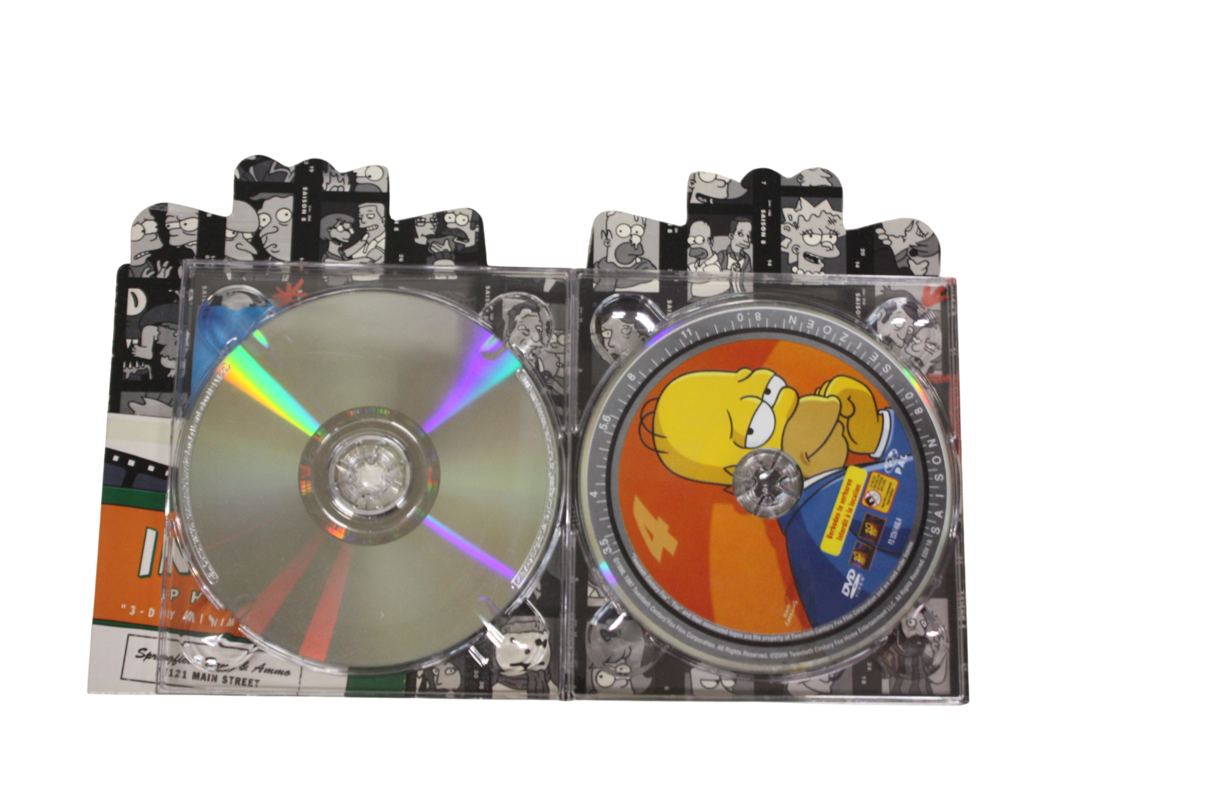 Voir photo 6 de Les Simpson Coffret intégral de la Saison 8 Édition collector Les Simpson Coffret intégral de la Saison 8 Édition collector reconditionné photo 6