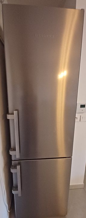 LIEBHERR - Réfrigérateur congélateur CNEF4015 Parfait état - alternatives disponibles sur Dero LIEBHERR - Réfrigérateur congélateur CNEF4015 Parfait état reconditionné (offre indisponible)