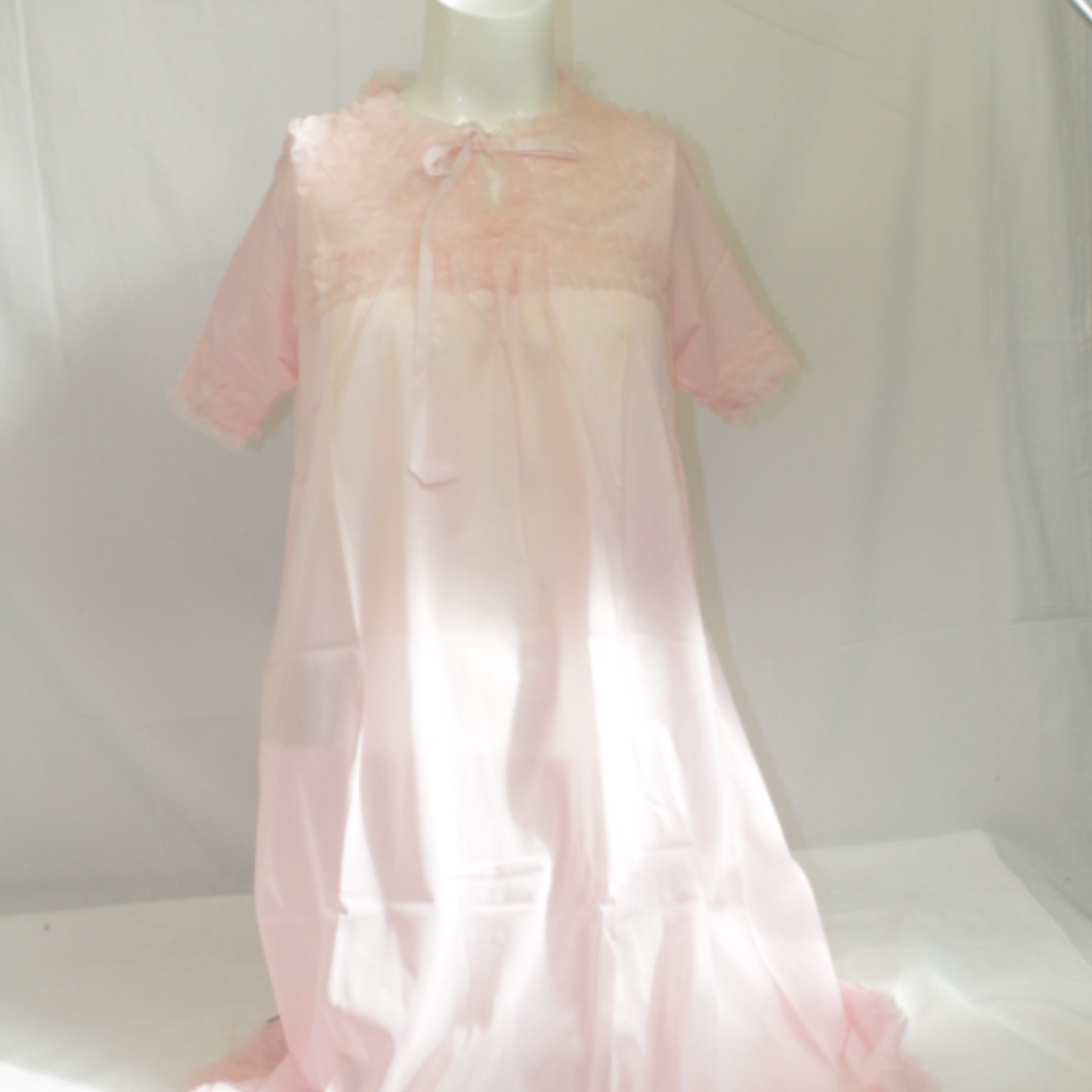 Voir photo 2 de Lingerie du papillon : Chemise de nuit Lingerie du papillon : Chemise de nuit Très bon état reconditionné photo 2