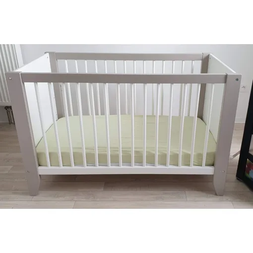 Lit À Barreaux + Matelas Bon état reconditionné disponible sur Rakuten