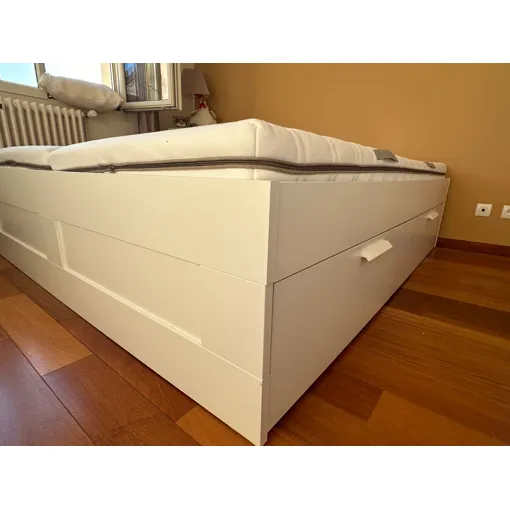 Lit brimnes IKEA 180*200 blanc avec rangement . Bon état reconditionné disponible sur Rakuten