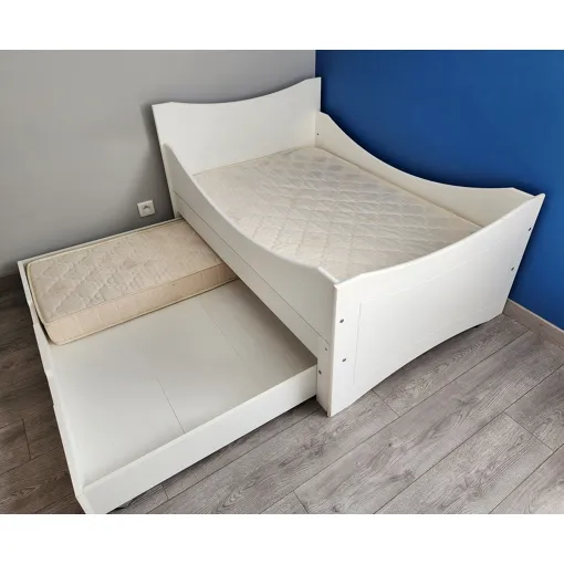 Lit enfant évolutif Blanc, 90x140/190 avec matelas Bon état - 109,90 € Lit enfant évolutif Blanc, 90x140/190 avec matelas Bon état reconditionné disponible sur Rakuten