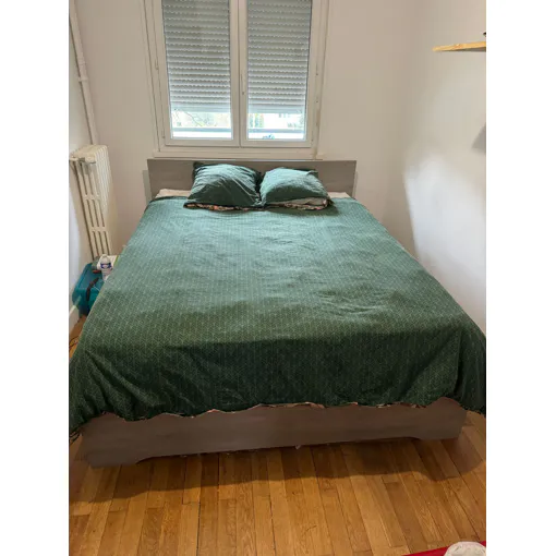Lit King Size Complet Bon état reconditionné disponible sur Rakuten