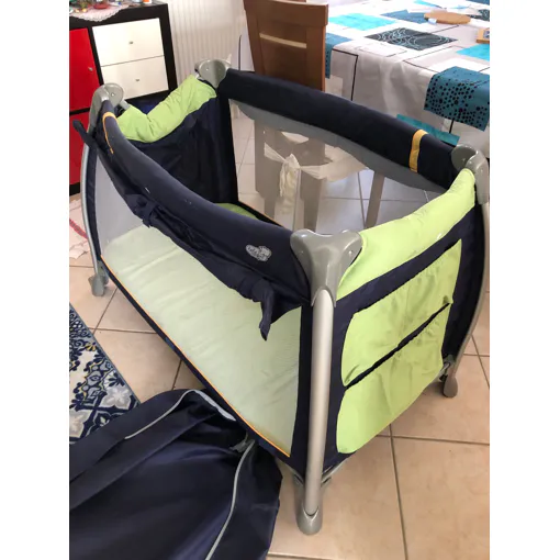 LIT PARAPLUIE BEBE CONFORT AVEC MATELAS Bon état reconditionné disponible sur Rakuten