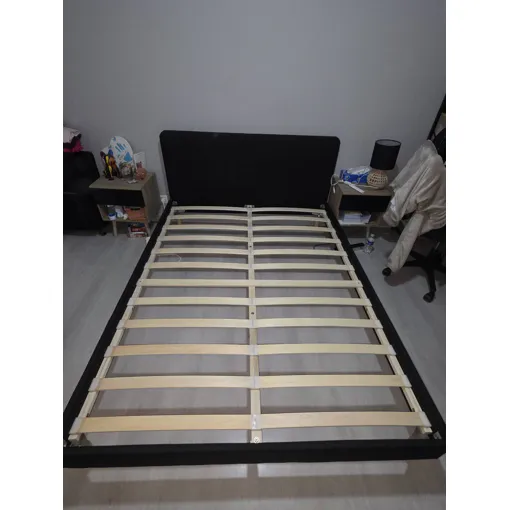Lit occasion reconditionné disponible sur Rakuten
