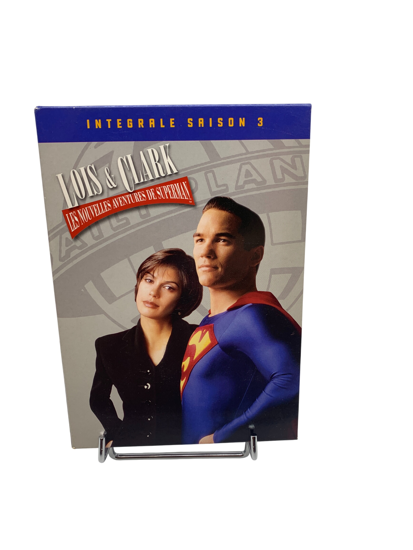 Acheter Lois et Clark, les nouvelles aventures de superman intégrale saison 3 - coffret DVD Très bon état - 10,00 € Lois et Clark, les nouvelles aventures de superman intégrale saison 3 - coffret DVD Très bon état reconditionné disponible sur Label Emmaüs