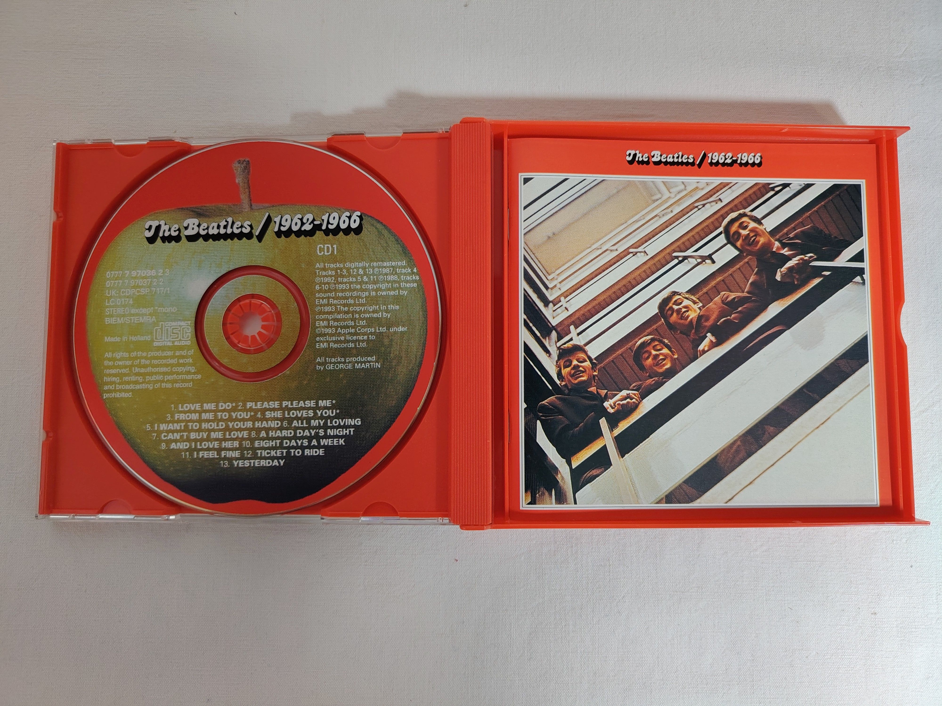 Voir photo 3 de Lot 2 CD The Beatles - 1962-1966 (Red Album) & 1967-1970 (Blue Album) Lot 2 CD The Beatles - 1962-1966 (Red Album) & 1967-1970 (Blue Album) Très bon état reconditionné photo 3