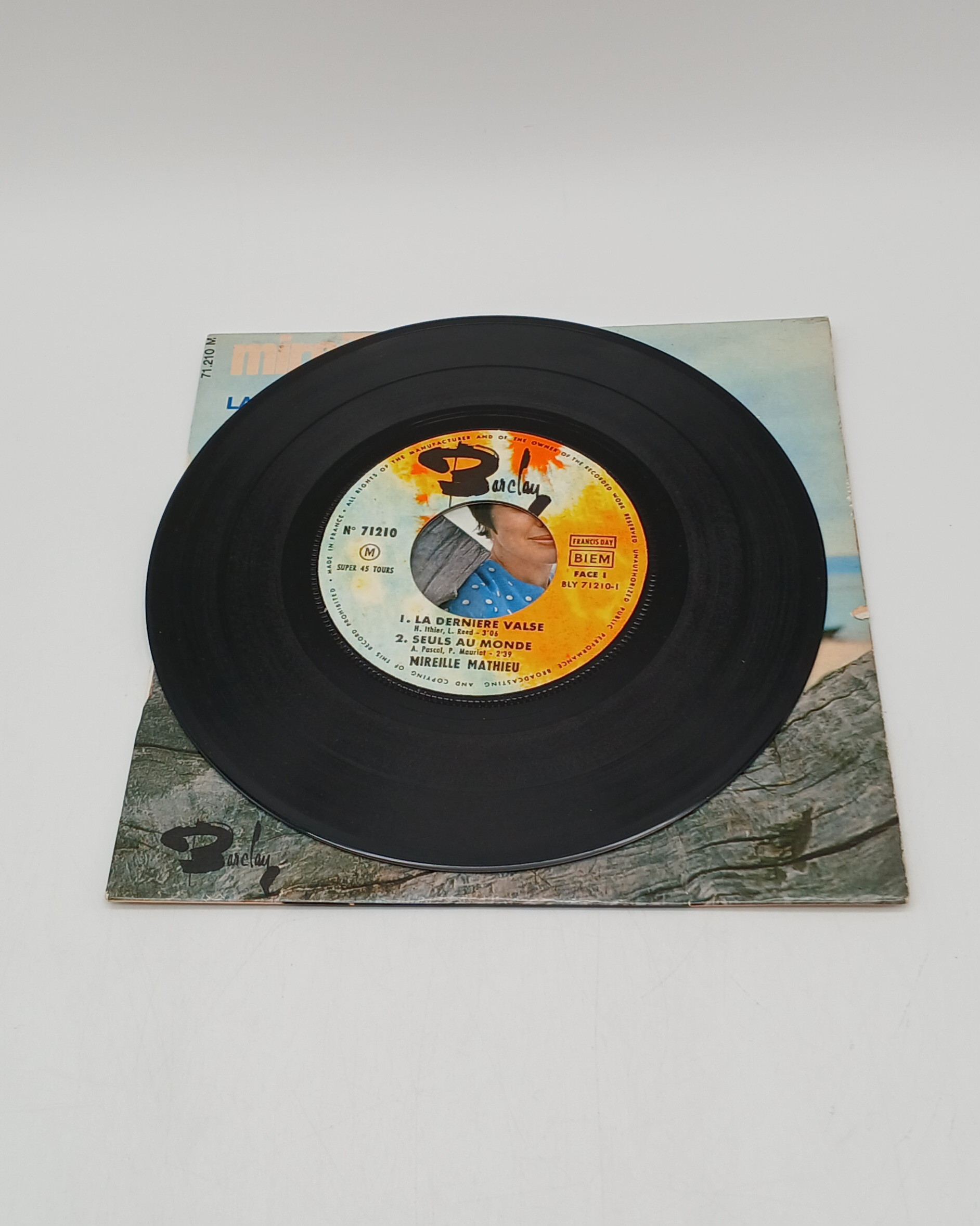 Voir photo 9 de Lot 2 Vinyles 45 Tours EP – Mireille Mathieu & Colette Renard – Chanson Française Vintage (60's) Lot 2 Vinyles 45 Tours EP – Mireille Mathieu & Colette Renard – Chanson Française Vintage (60's) Très bon état reconditionné photo 9