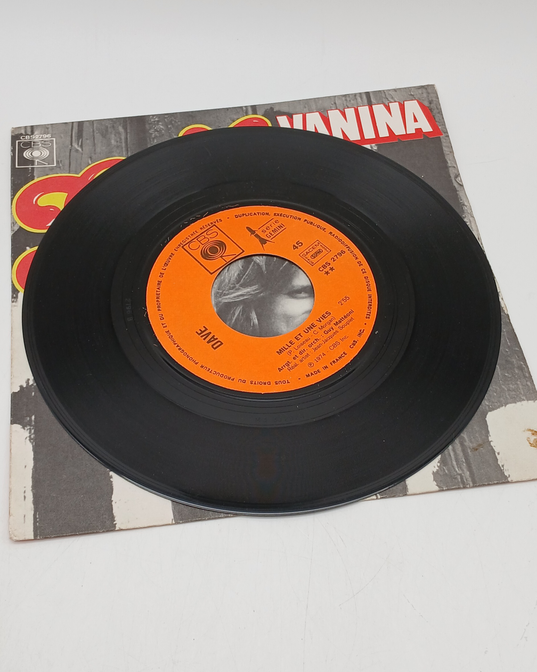 Voir photo 3 de Lot 3 Vinyles 45 Tours – Succès Années 70 (Dave, Chocolat's, Michel Fugain & Le Big Bazar) Lot 3 Vinyles 45 Tours – Succès Années 70 (Dave, Chocolat's, Michel Fugain & Le Big Bazar) Très bon état reconditionné photo 3