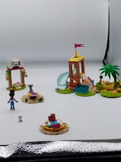 Voir photo 9 de Lot 4 set LEGO "Friends" 6+ Lot 4 set LEGO "Friends" 6+ Bon état reconditionné photo 9