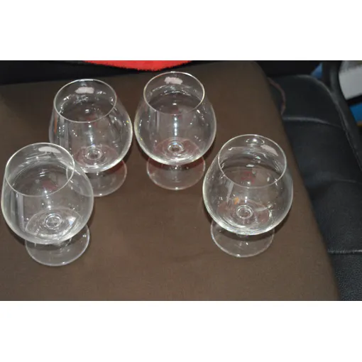Acheter Lot 4 Verres À Cognac Bon état - 11,45 € Lot 4 Verres À Cognac Bon état reconditionné disponible sur Rakuten