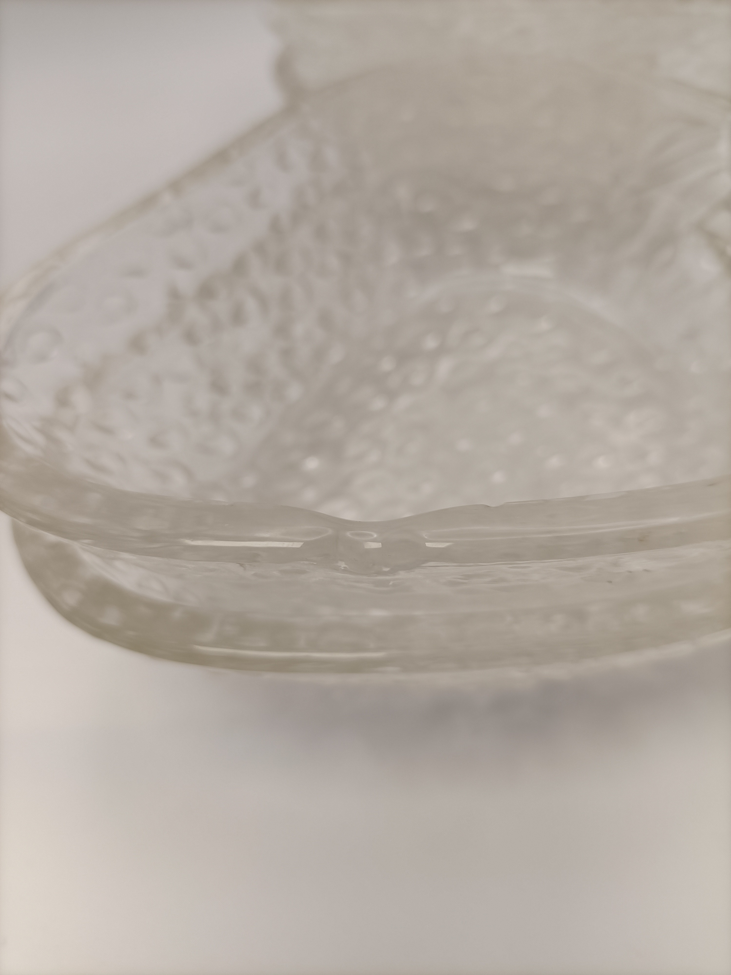 Voir photo 6 de Lot 5 coupelles fraise verre texturé transparent vintage dessert apéritif déco Lot 5 coupelles fraise verre texturé transparent vintage dessert apéritif déco Très bon état reconditionné photo 6