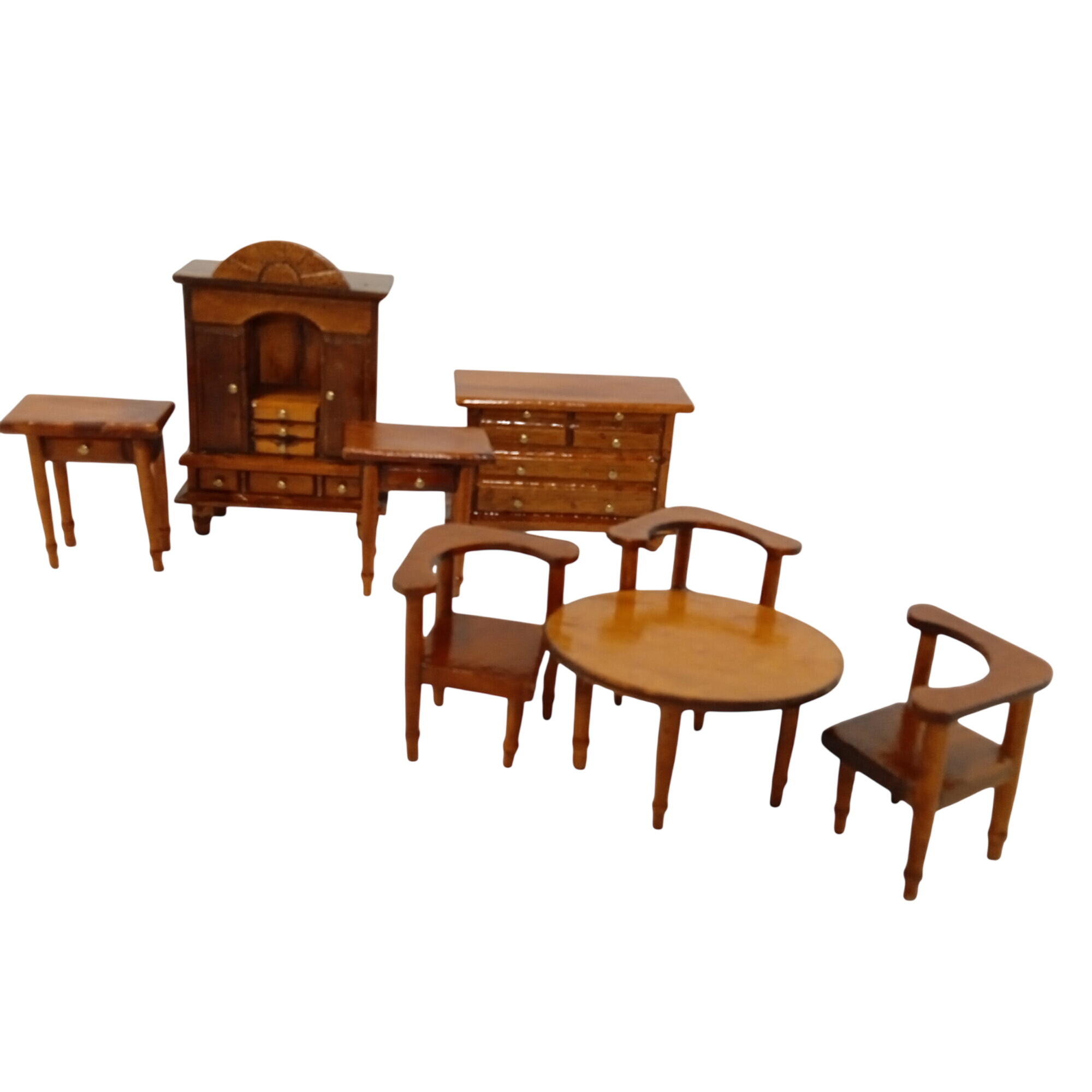 Lot 8 pièces de meubles de maison de poupée collection en bois années 1980 Bon état - 12,80 € Lot 8 pièces de meubles de maison de poupée collection en bois années 1980 Bon état reconditionné disponible sur Label Emmaüs