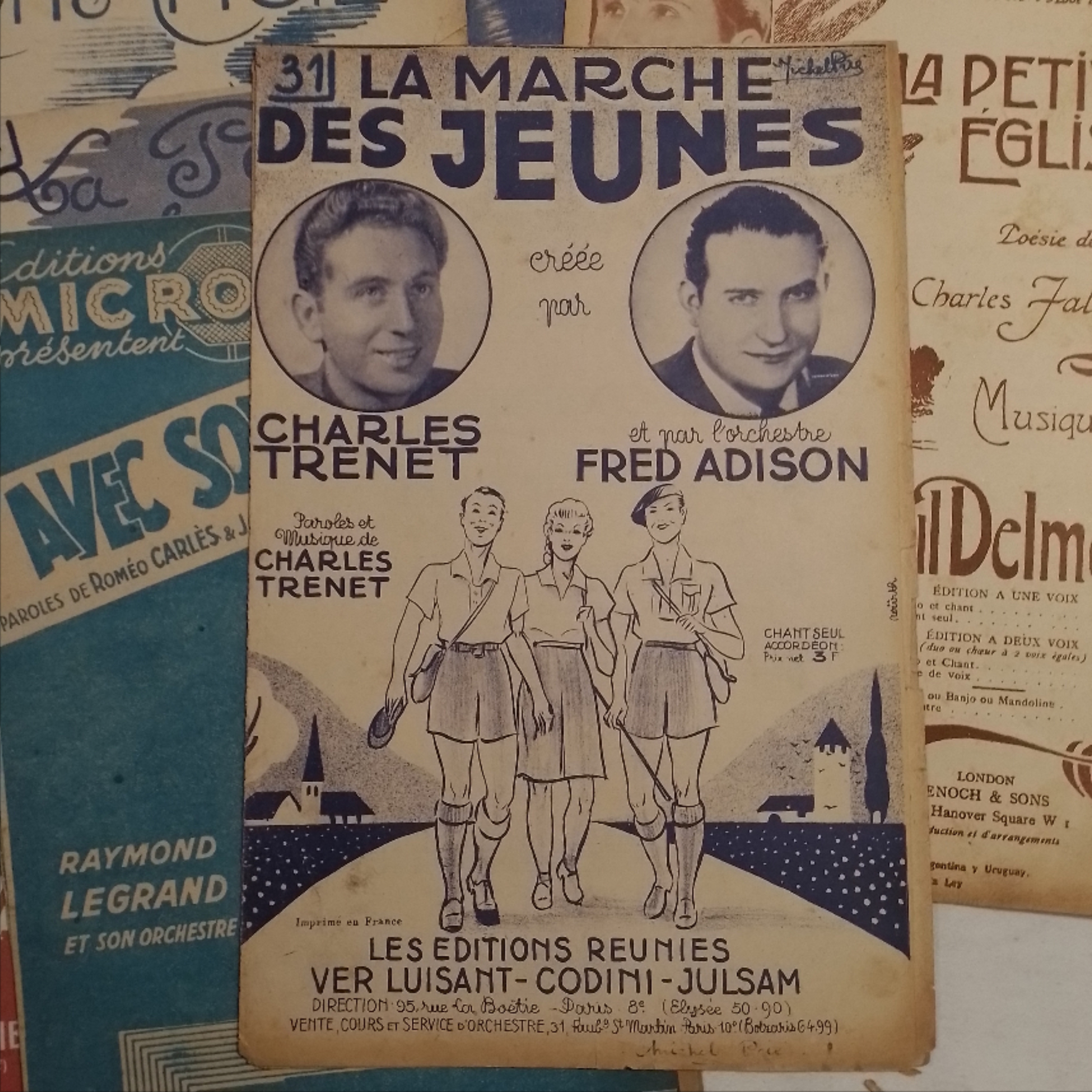 Voir photo 4 de Lot anciennes partitions de musique - chansonnier - Trenet, Piaf, Mariano... Lot anciennes partitions de musique - chansonnier - Trenet, Piaf, Mariano... État correct reconditionné photo 4