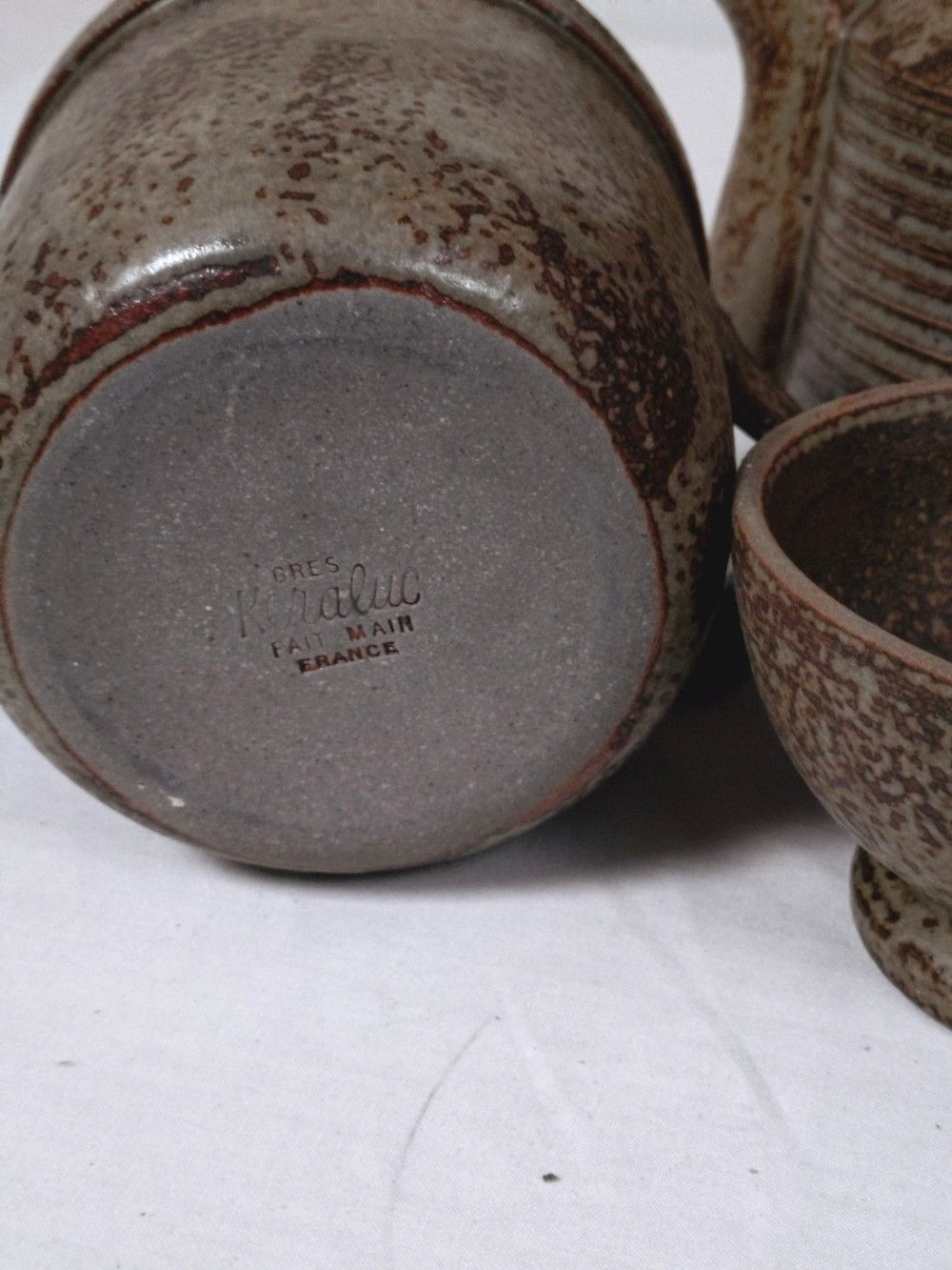 Voir photo 5 de Lot cafetière / théière signé "Keraluc" en grés vernissé, fait main et mug à soupe(avec anse)+bol Lot cafetière / théière signé "Keraluc" en grés vernissé, fait main et mug à soupe(avec anse)+bol Très bon état reconditionné photo 5