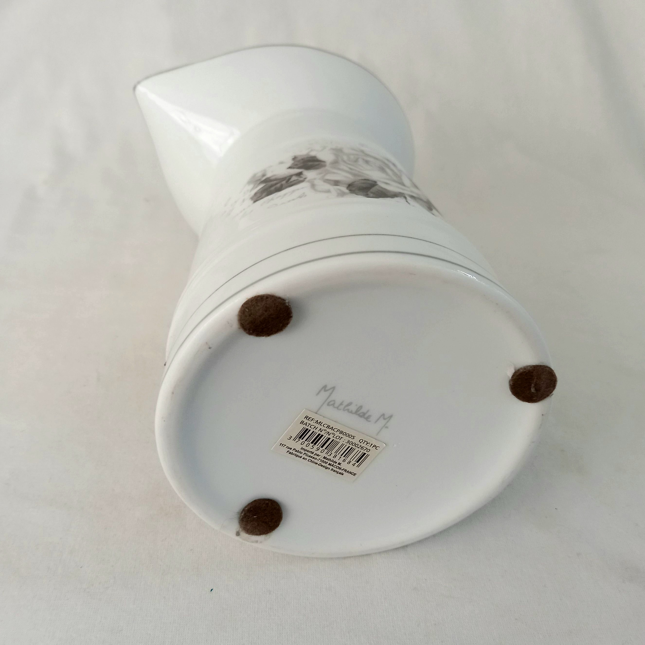 Voir photo 5 de Lot comprenant un pichet, un verseur de savon et un porte savon de marque Mathilde M Lot comprenant un pichet, un verseur de savon et un porte savon de marque Mathilde M Bon état reconditionné photo 5