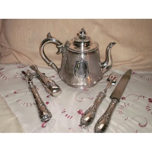 Lot D'objets Anciens Métal Argenté occasion reconditionné disponible sur Rakuten