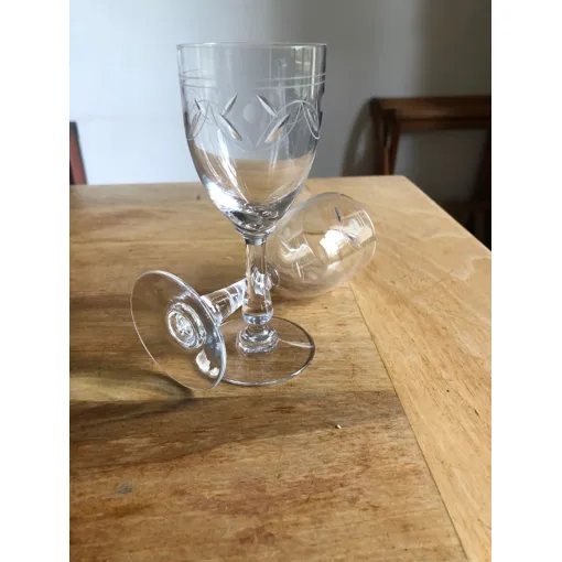 Lot De 10 Verres Anciens En Cristal Bon état reconditionné disponible sur Rakuten
