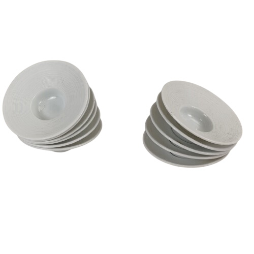 Lot de 11 petite assiettes creuses " Arts de table" Bon état - 10,00 € Lot de 11 petite assiettes creuses " Arts de table" Bon état reconditionné disponible sur Label Emmaüs