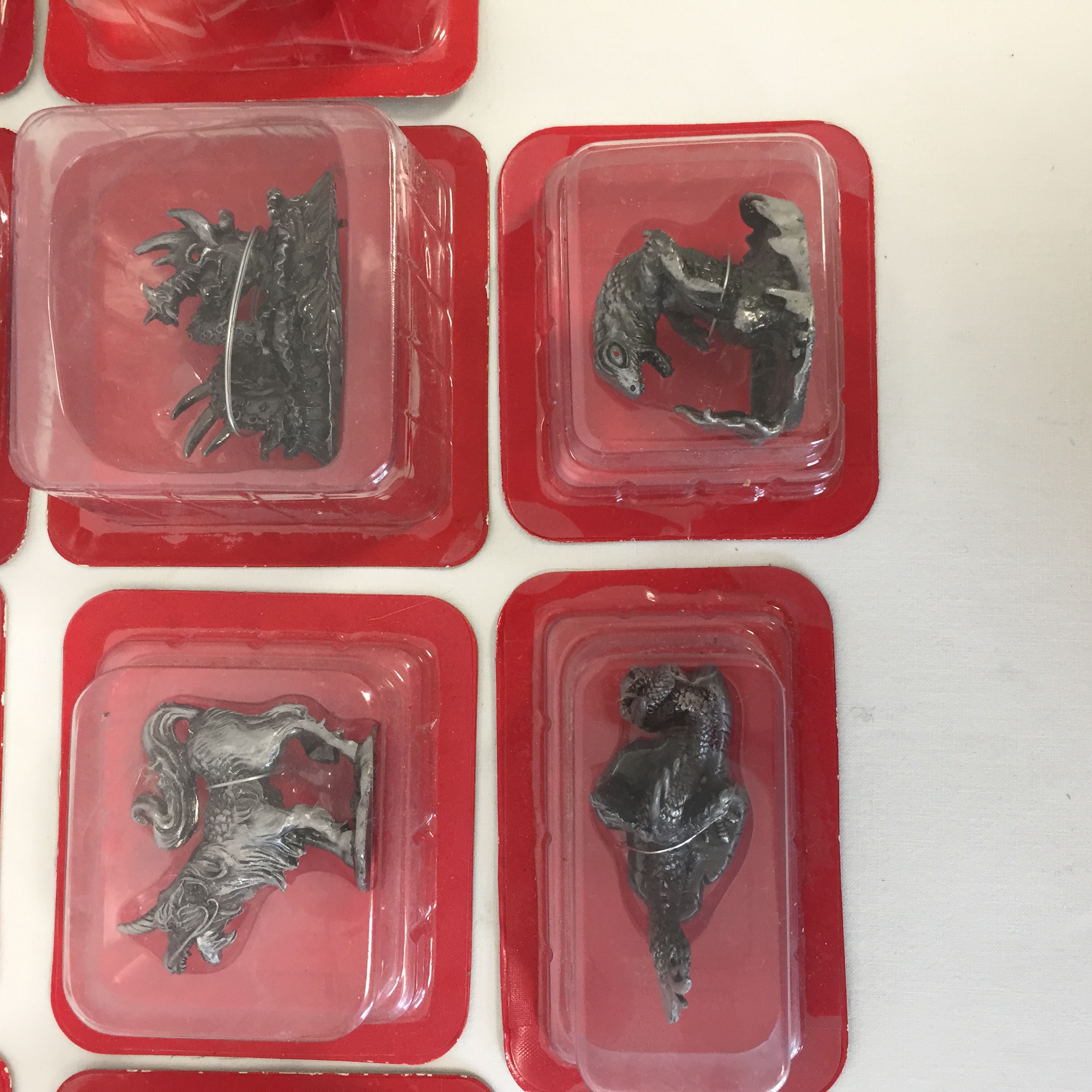 Voir photo 10 de Lot de 14 figurines de collection "Atlas dragons et créatures fantastiques neufs. Lot de 14 figurines de collection "Atlas dragons et créatures fantastiques neufs. Bon état reconditionné photo 10